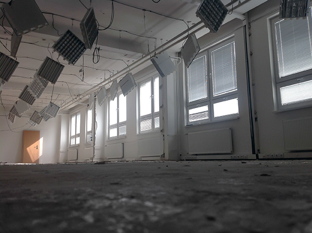 Otvorený priestor s odstupom 13 metrov pre fotoateliér v Bratislave