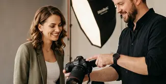 Profesionálny fotograf pri práci v Bratislave